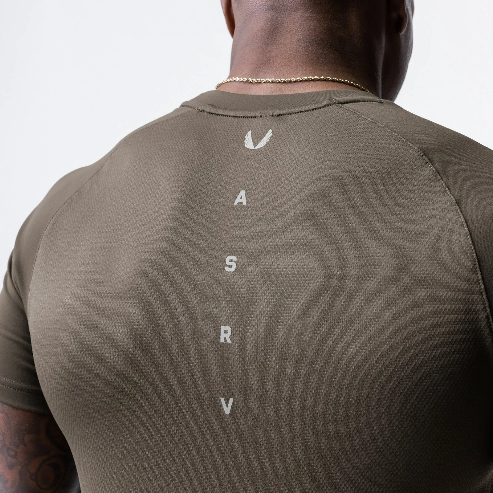 0716. Core Mesh Established Tee - Deep Taupe