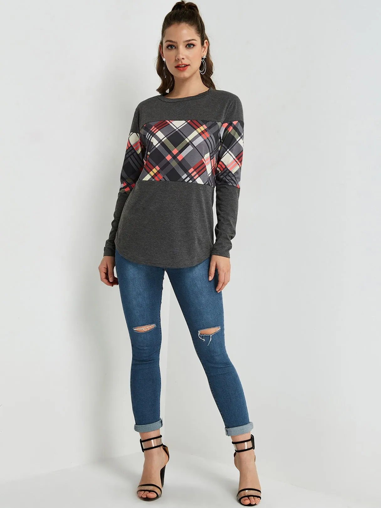 Custom Round Neck Grid Long Sleeve Curved Hem T-Shirts