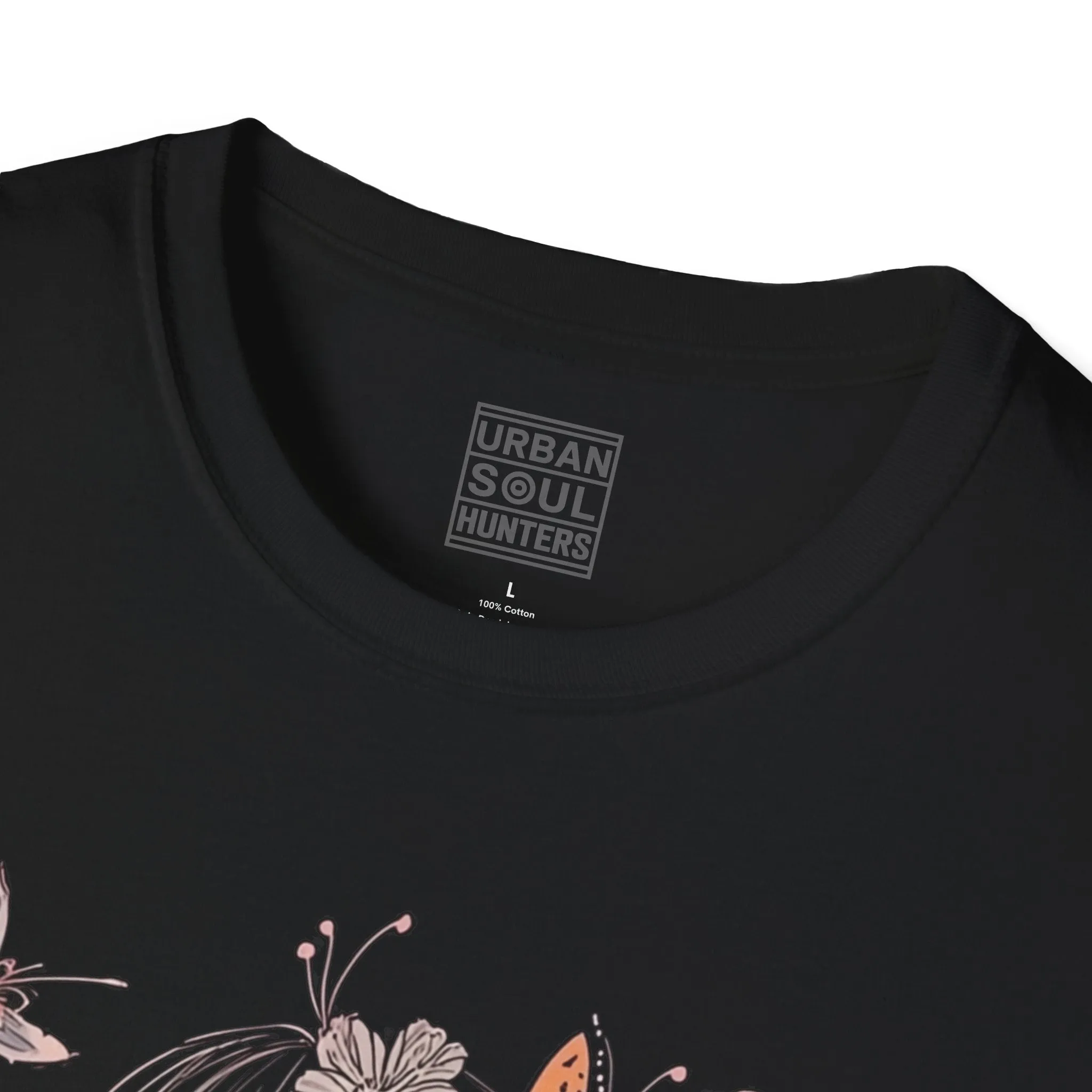 Dreamy Pose Graphic T-Shirt