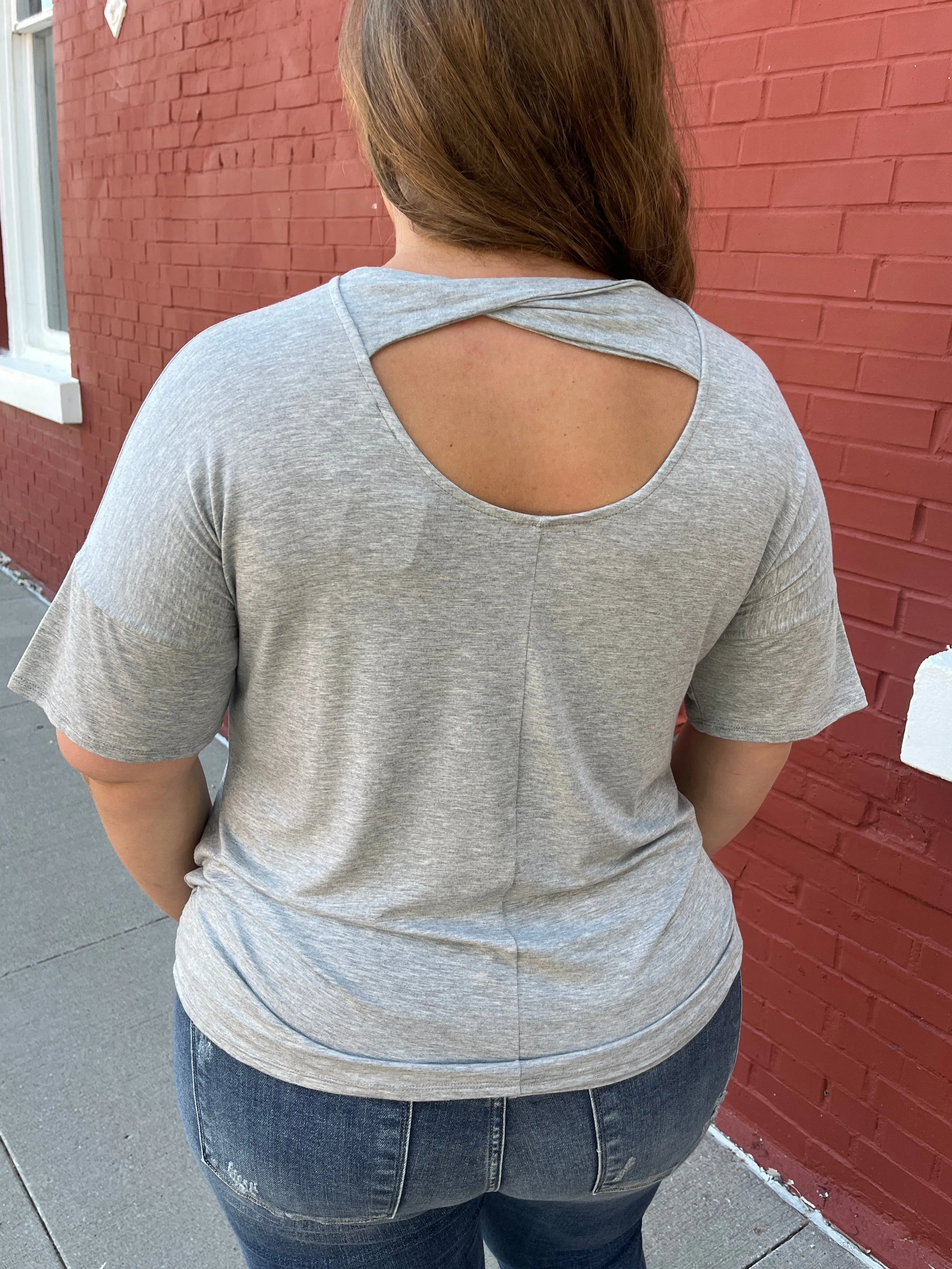 Keyhole Twist Back Tee